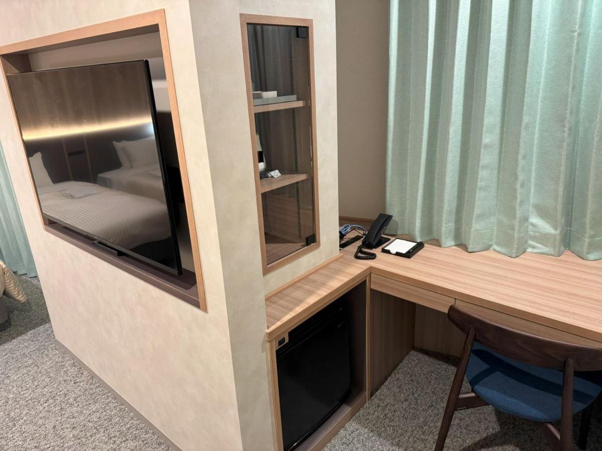 Mariners Court 3*